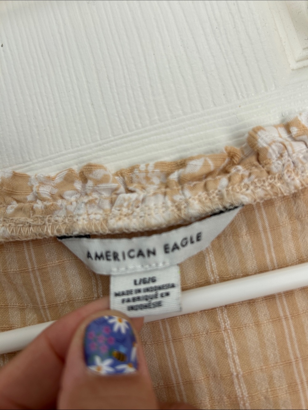 ⚜️ American Eagle Outfitters Beige Printed Peasant Top - Picture 2 of 8
